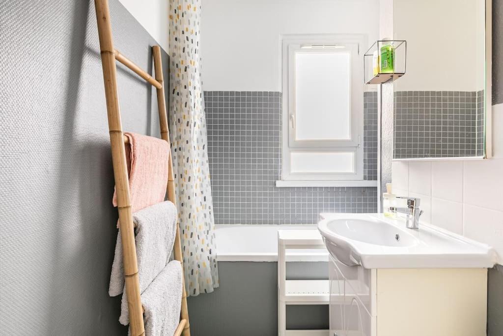 Urban Oasis, 15 Minutes From Strasbourg Historic Centre Apartment *